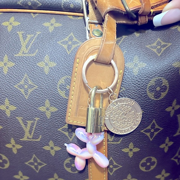 Louis Vuitton Bag Charm Gold with LV Luggage Tag and LV PadLock and Pink Balloon - Picture 1 of 17